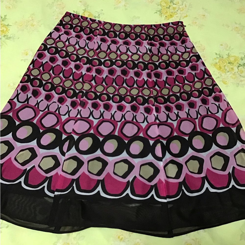 DJI Pink and Black Geometric A-Line Skirt